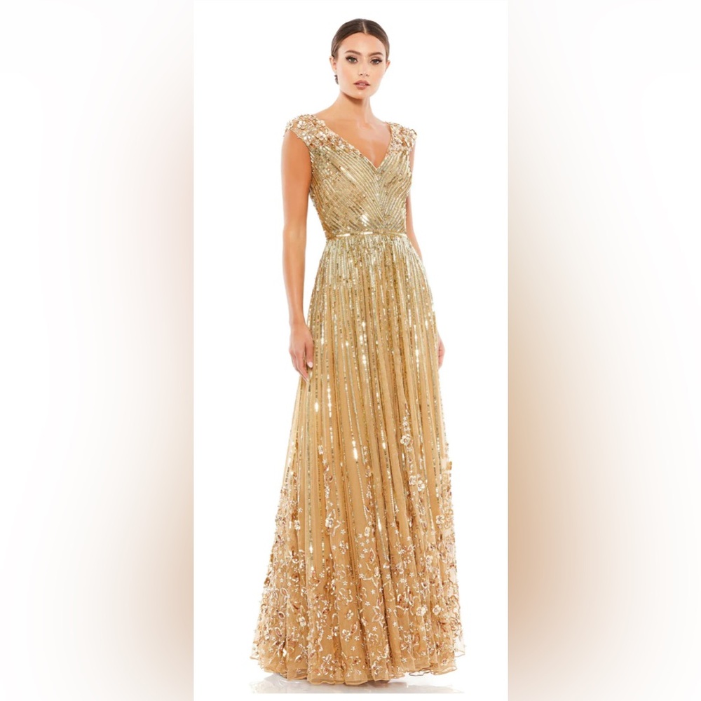 NWT - Mac Duggal SEQUIN FLORAL EMBELLISHED EVENING GOWN (Gold)